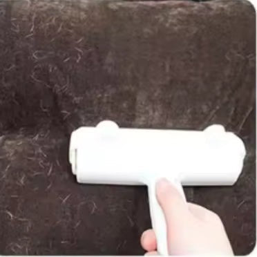 Quitando pelo de un sillón